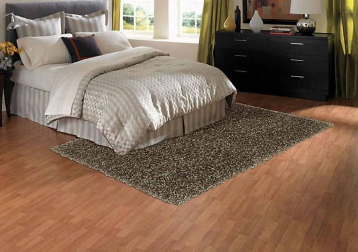 Area rug in modern bedroom